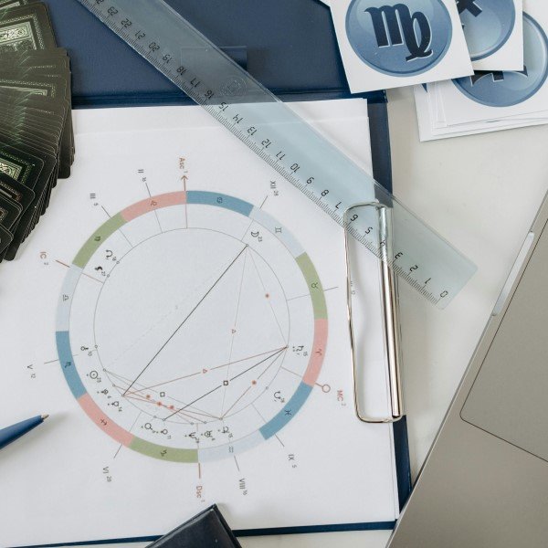 A Matemática Oculta do Mapa Astral